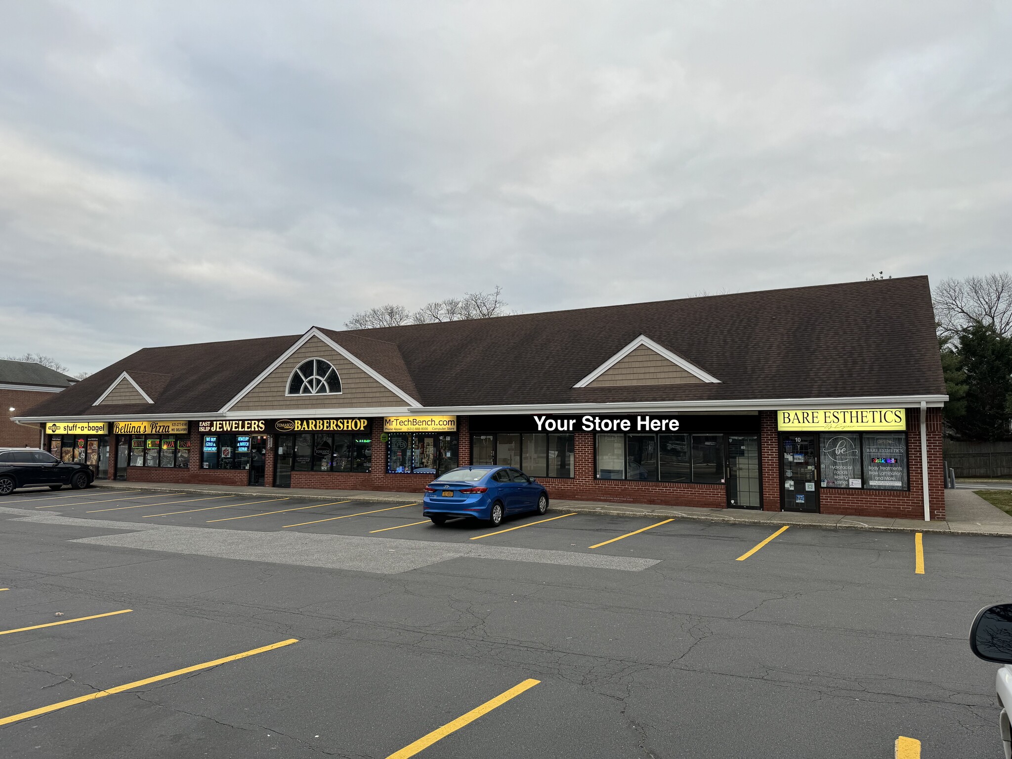 10-24 E Main St, East Islip, NY for lease Building Photo- Image 1 of 3