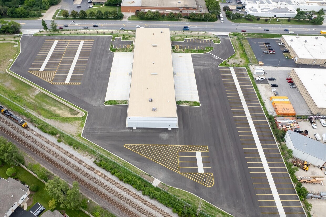 3600 W 127th St, Alsip, IL for lease Building Photo- Image 1 of 8