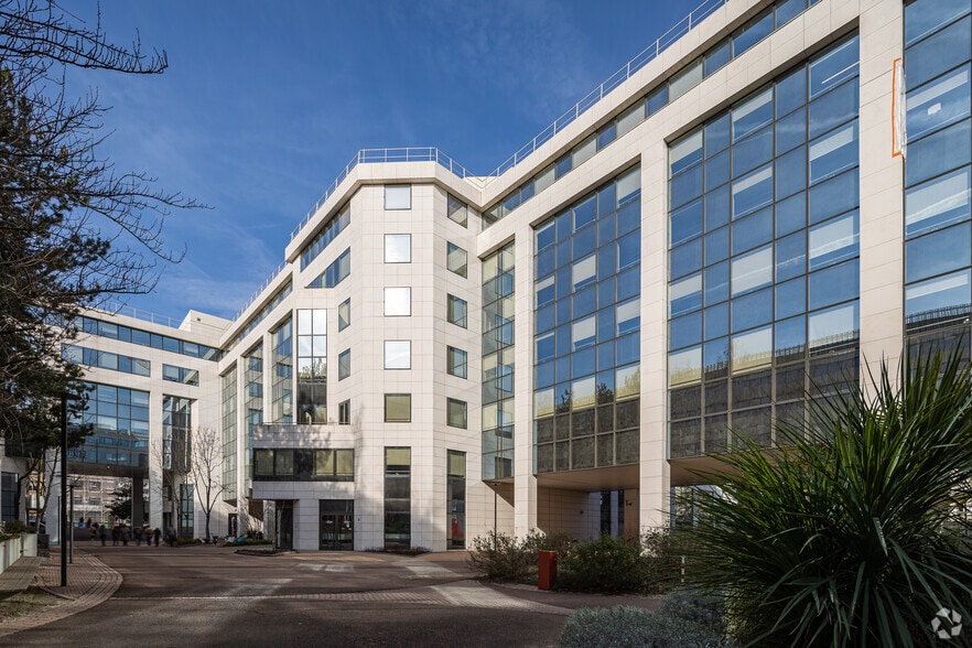 11-19 Rue De La Vanne, Montrouge for lease - Building Photo - Image 3 of 4