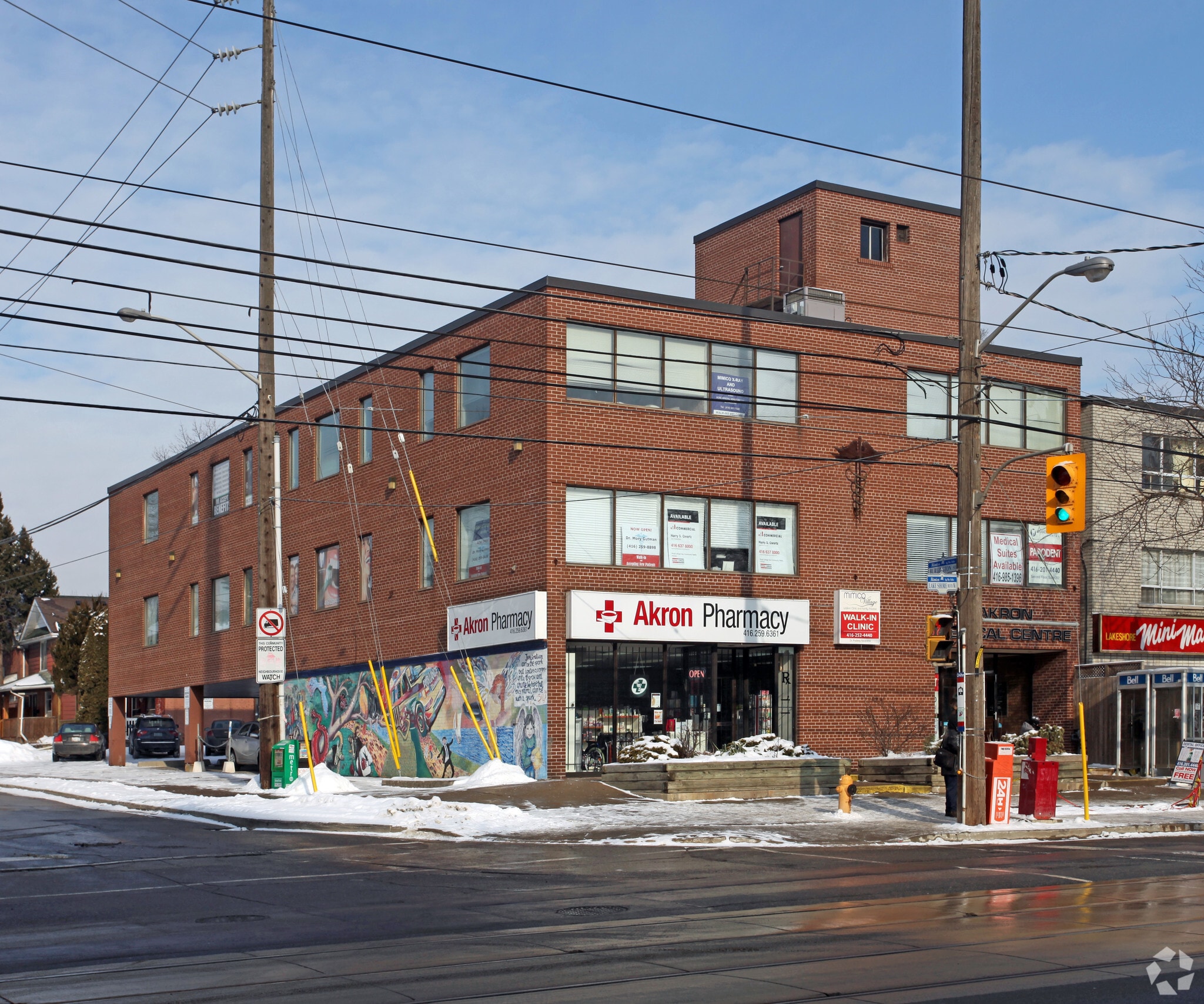 2318 Lake Shore Blvd W, Toronto, ON for sale Primary Photo- Image 1 of 6