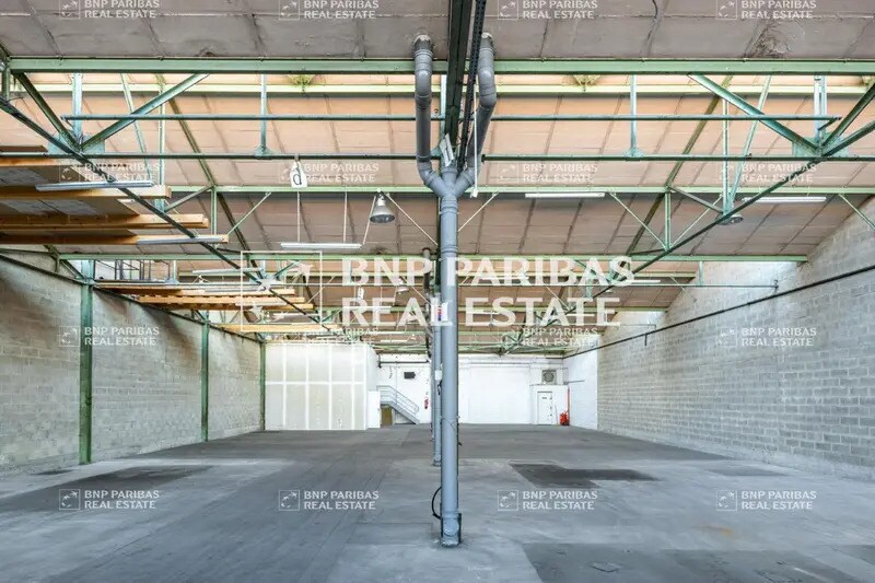 Flex in Pantin for lease Interior Photo- Image 1 of 11