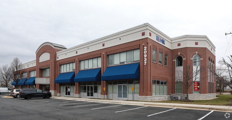 20937 Ashburn Rd, Ashburn, VA for lease - Building Photo - Image 1 of 19