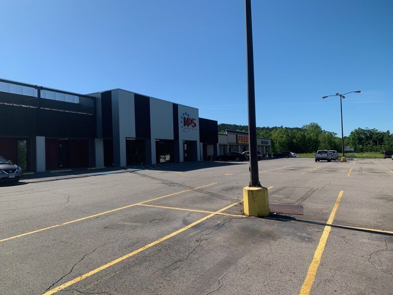 3301 W Main St, Russellville, AR for sale - Primary Photo - Image 1 of 1