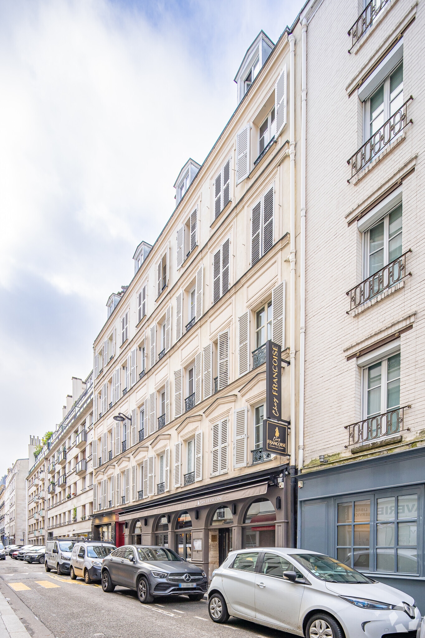 Office in Paris for lease Primary Photo- Image 1 of 4