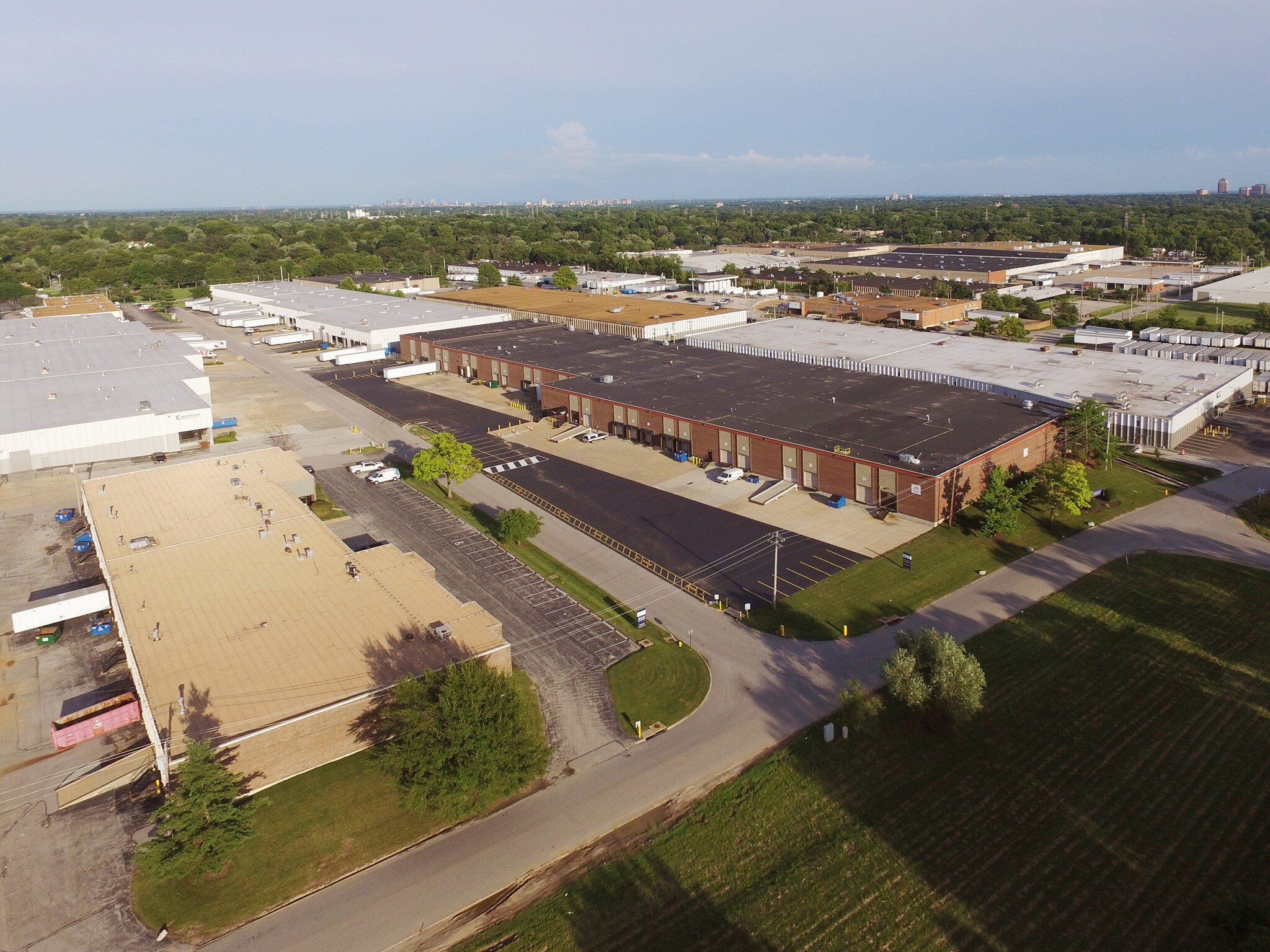 85038529 Mid County Industrial Dr, Vinita Park, MO 63114 Mid County