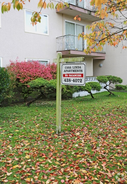 6540 Telford Av, Burnaby, BC for sale - Building Photo - Image 3 of 8