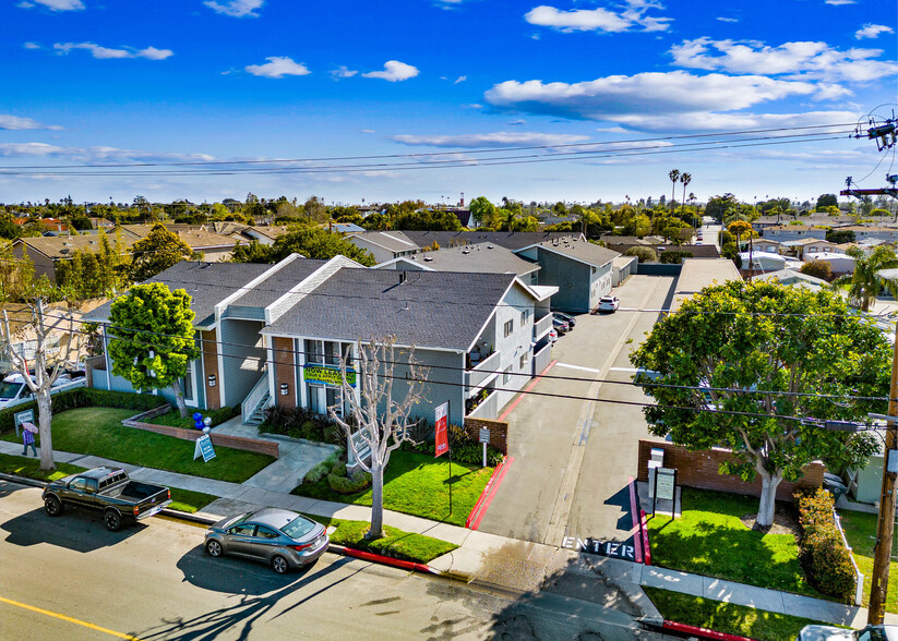 151 E 21st St, Costa Mesa, CA for sale - Building Photo - Image 1 of 1