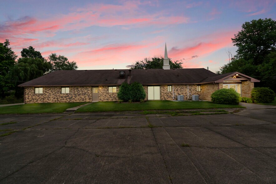 3223 Hobson Rd, Fort Wayne, IN for sale - Primary Photo - Image 1 of 1
