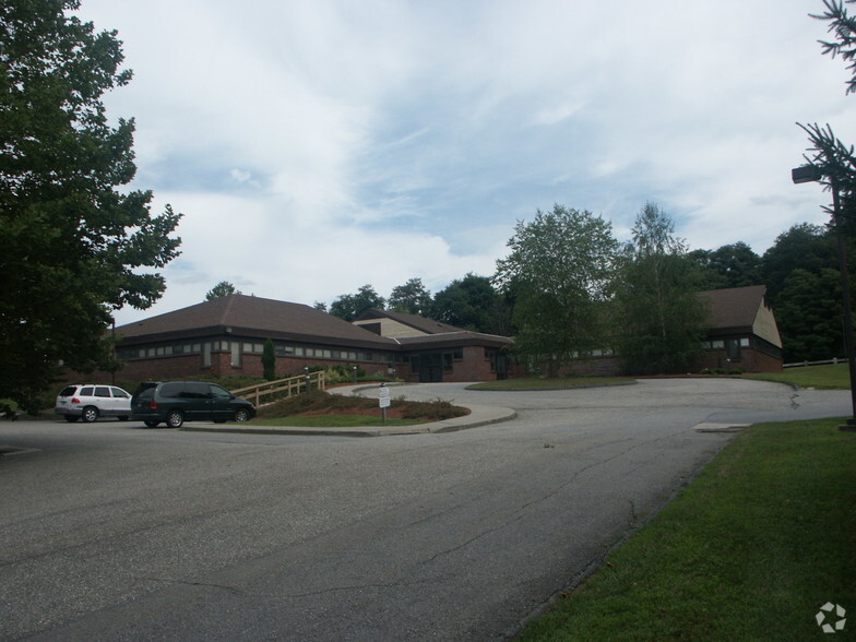 2050 Route 22, Patterson, NY for lease - Building Photo - Image 1 of 7