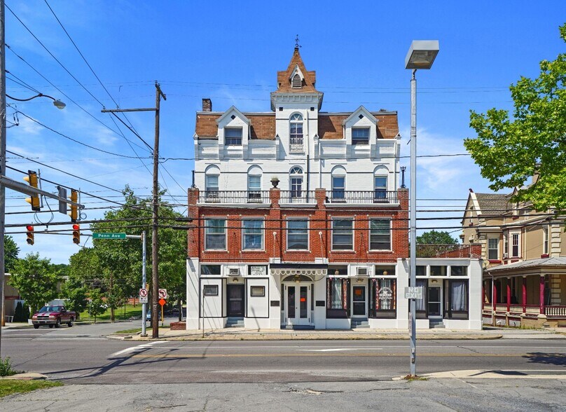 5 E Penn Ave, Wernersville, PA 19565