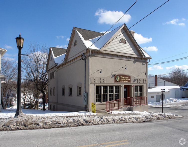 257 Spring St, Newton, NJ for sale - Primary Photo - Image 1 of 1