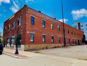 212 S Main St, Fort Worth, TX for lease Building Photo- Image 2 of 3