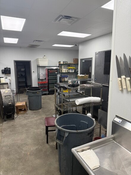 5681 Nevius Rd, Mobile, AL for lease - Interior Photo - Image 3 of 16