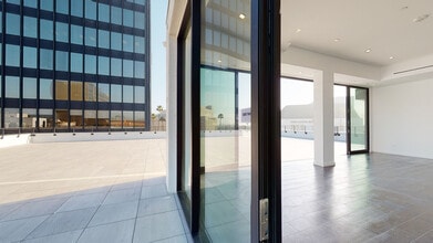 360 N Bedford Dr, Beverly Hills, CA for lease Matterport 3D Scan- Image 1 of 5