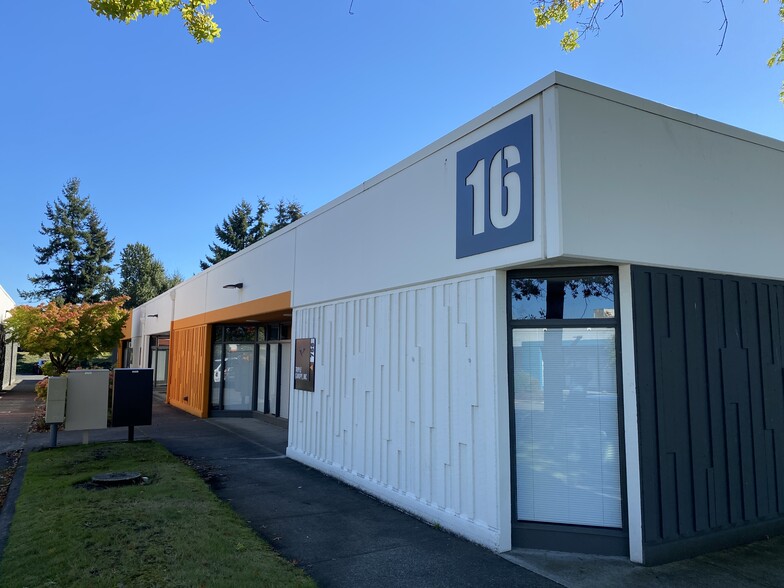 679-699 Strander Blvd, Tukwila, WA for lease - Building Photo - Image 3 of 38