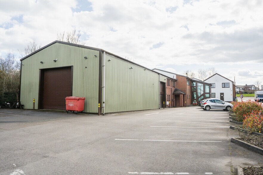 Fford Plas Acton, Wrexham, LL11 2UD