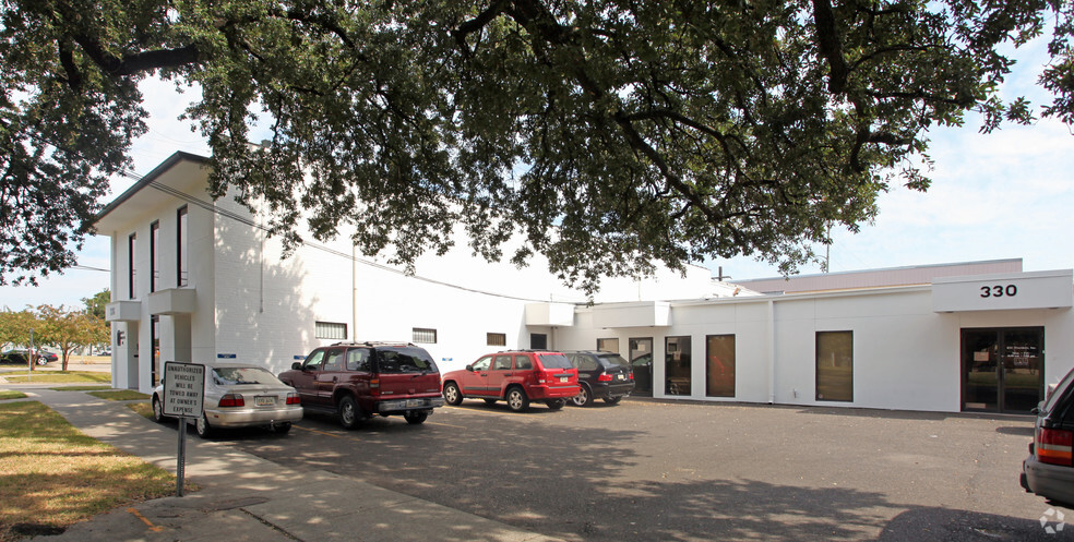 330-336 N Jefferson Davis Pky, New Orleans, LA for lease - Building Photo - Image 2 of 2