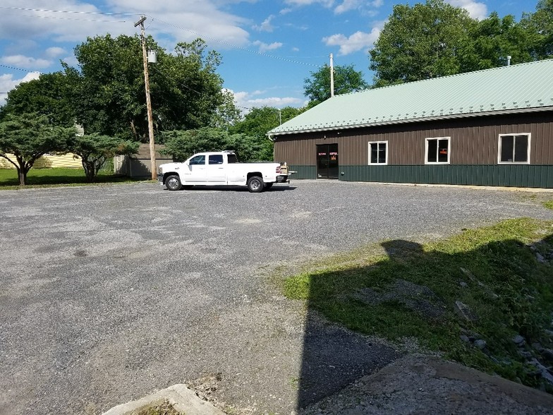 11295 Raystown Rd, Huntingdon, PA for sale - Primary Photo - Image 1 of 1