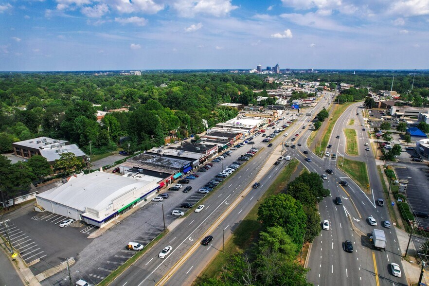 2136 Lawndale Dr, Greensboro, NC 27408 Retail for Lease