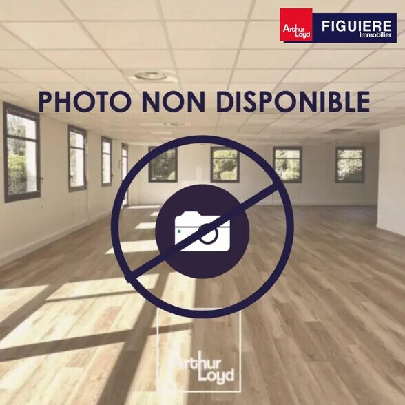 Retail in Aix-en-Provence for lease - Building Photo - Image 2 of 6