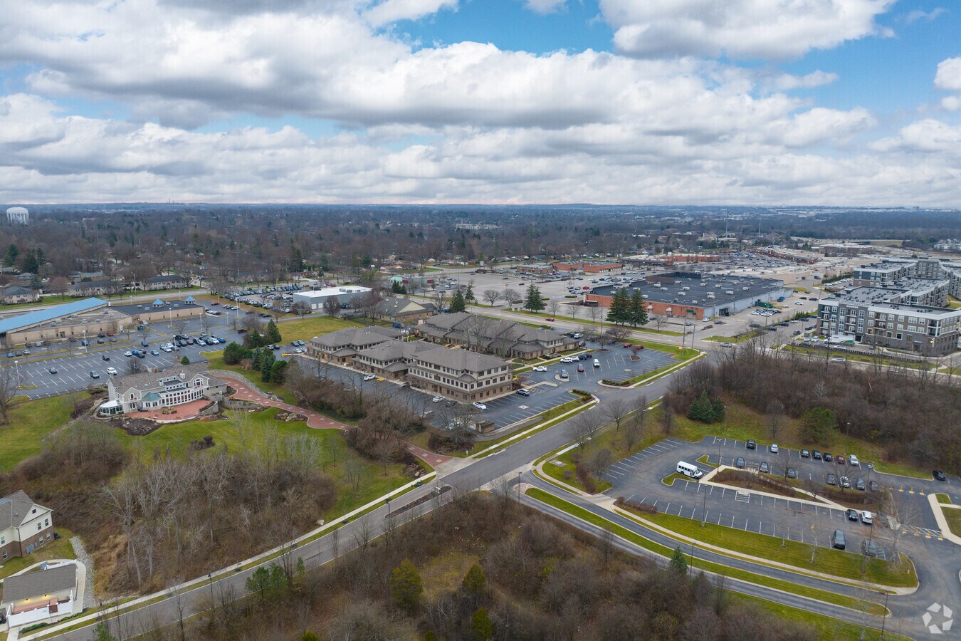 6728 Loop Rd, Centerville, OH 45459