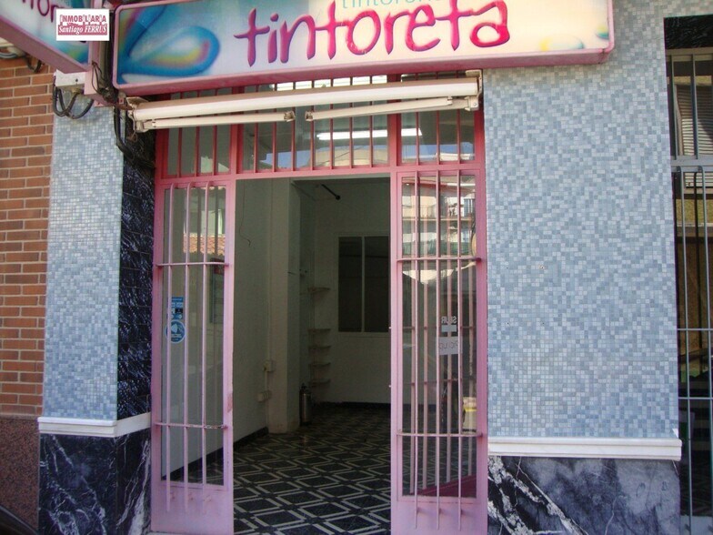 Retail in Almussafes, Valencia for lease - Building Photo - Image 3 of 8