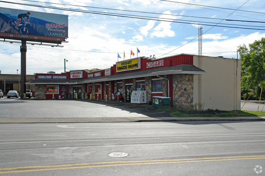 2501 Lebanon Pike, Nashville, TN for lease - Primary Photo - Image 1 of 2