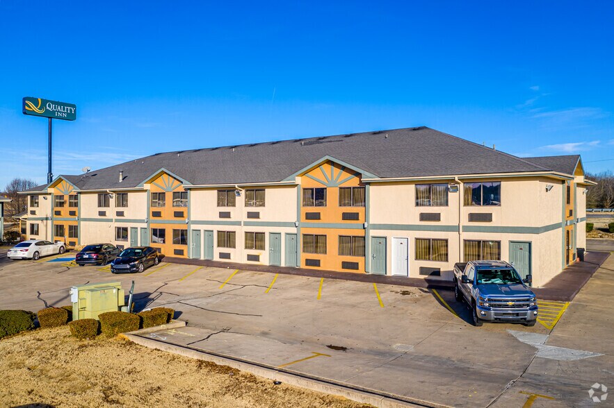 3131 Cloverleaf St, Van Buren, AR for sale - Primary Photo - Image 1 of 1