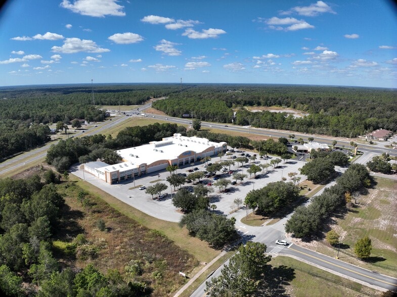 9598 SW 114th St, Ocala, FL for sale - Matterport Community - Image 3 of 19