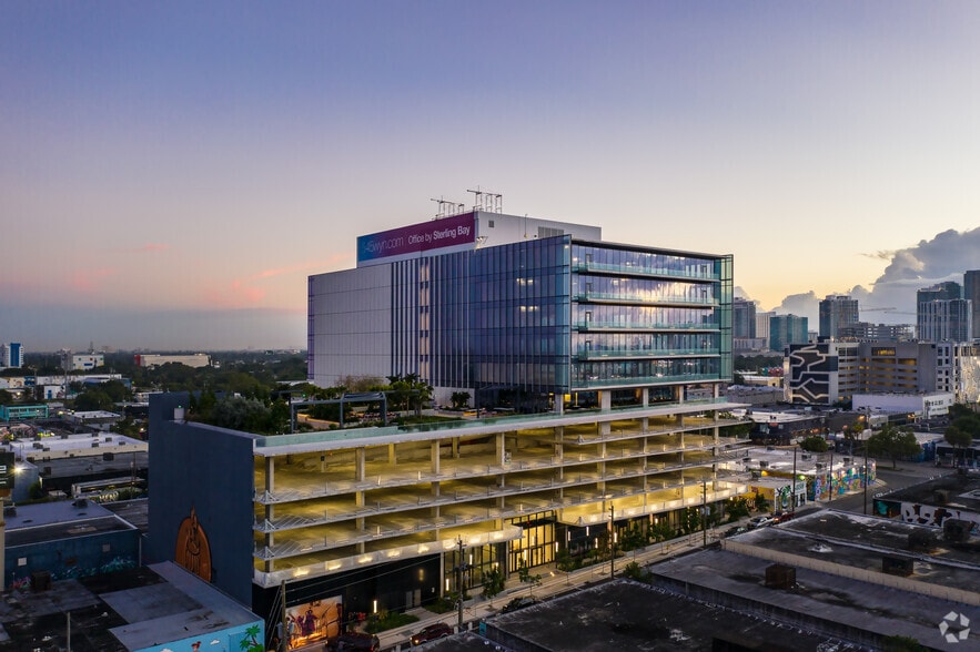 545 NW 26th St, Miami, FL for lease - Building Photo - Image 3 of 42