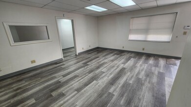 4700 N Hiatus Rd, Sunrise, FL for lease Interior Photo- Image 2 of 5