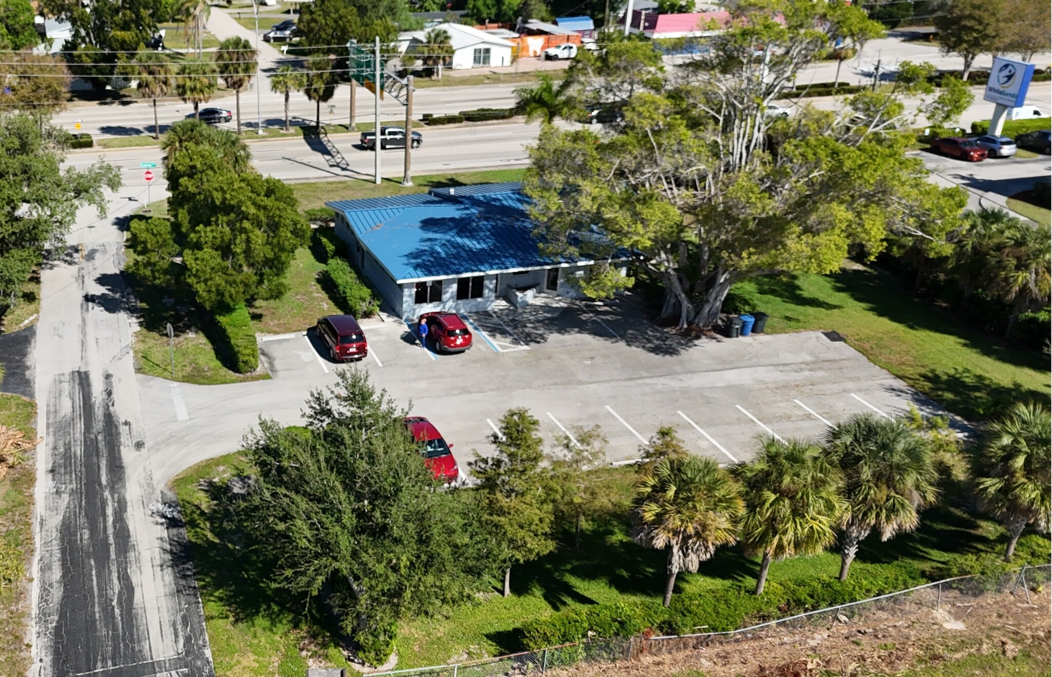 4519 Tilton Ct, Fort Myers, FL for lease Aerial- Image 1 of 3