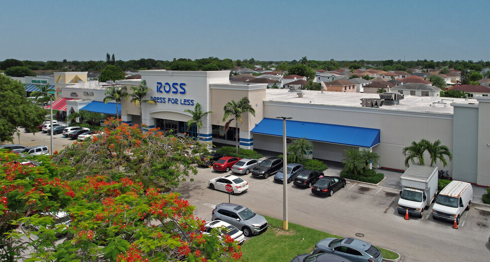 14840 N Kendall Dr, Kendall, FL for lease - Building Photo - Image 1 of 4