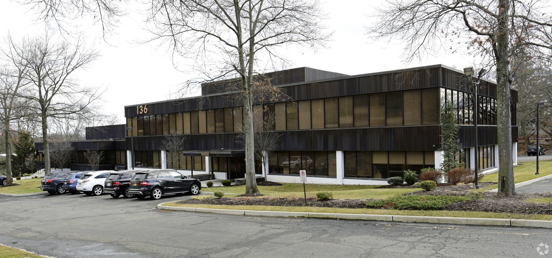 136 Summit Ave, Montvale, NJ 07645