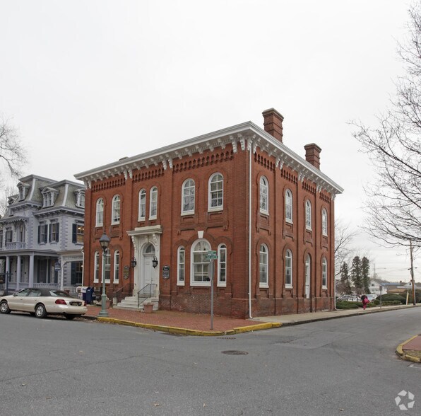 32 The Grn, Dover, DE for sale - Primary Photo - Image 1 of 1