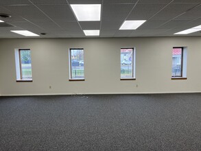 400 W Main St, Gaylord, MI for lease Interior Photo- Image 1 of 5