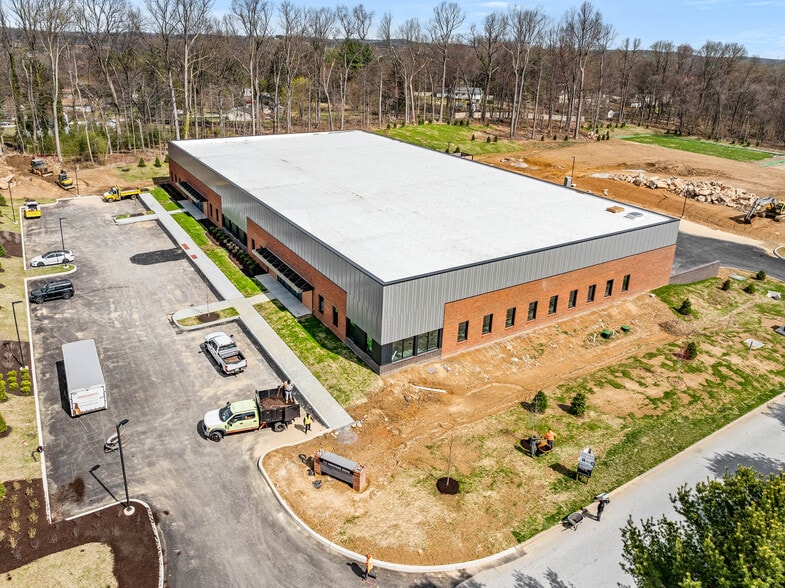 711 Haywood Dr, Exton, PA for lease - Aerial - Image 3 of 4