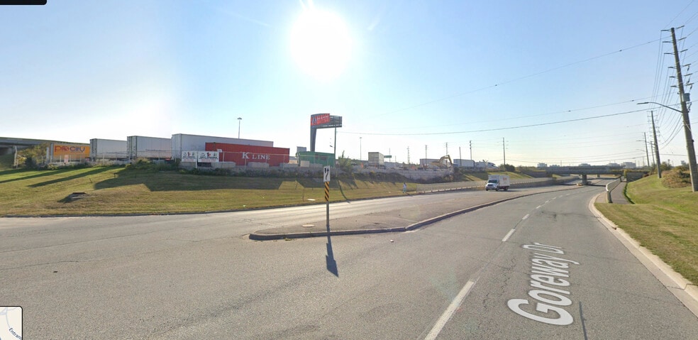 6351 Goreway Dr, Mississauga, ON for sale - Building Photo - Image 3 of 7