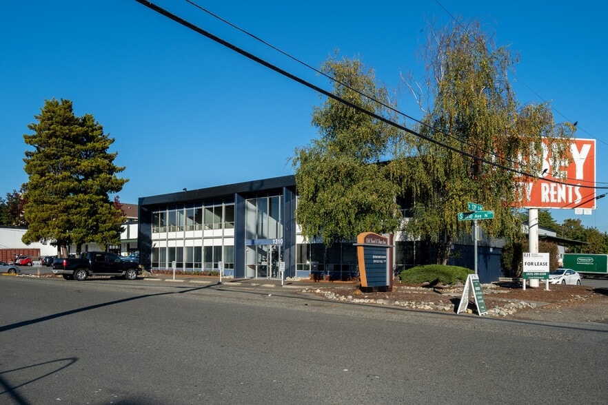 13102 N 131st St, Seattle, WA for lease - Building Photo - Image 2 of 2