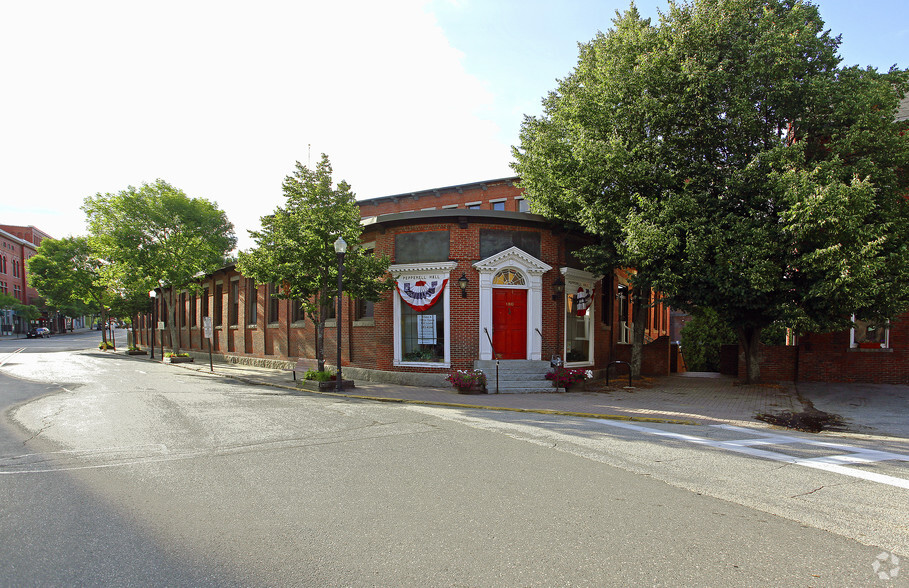 180 Main St, Biddeford, ME for sale - Primary Photo - Image 1 of 17