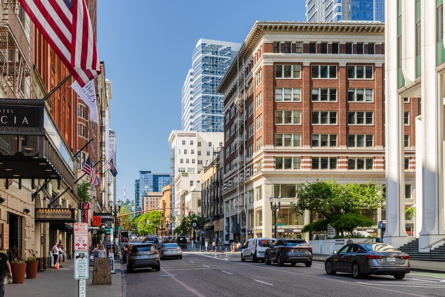720 SW Washington St, Portland, OR for sale - Building Photo - Image 2 of 15