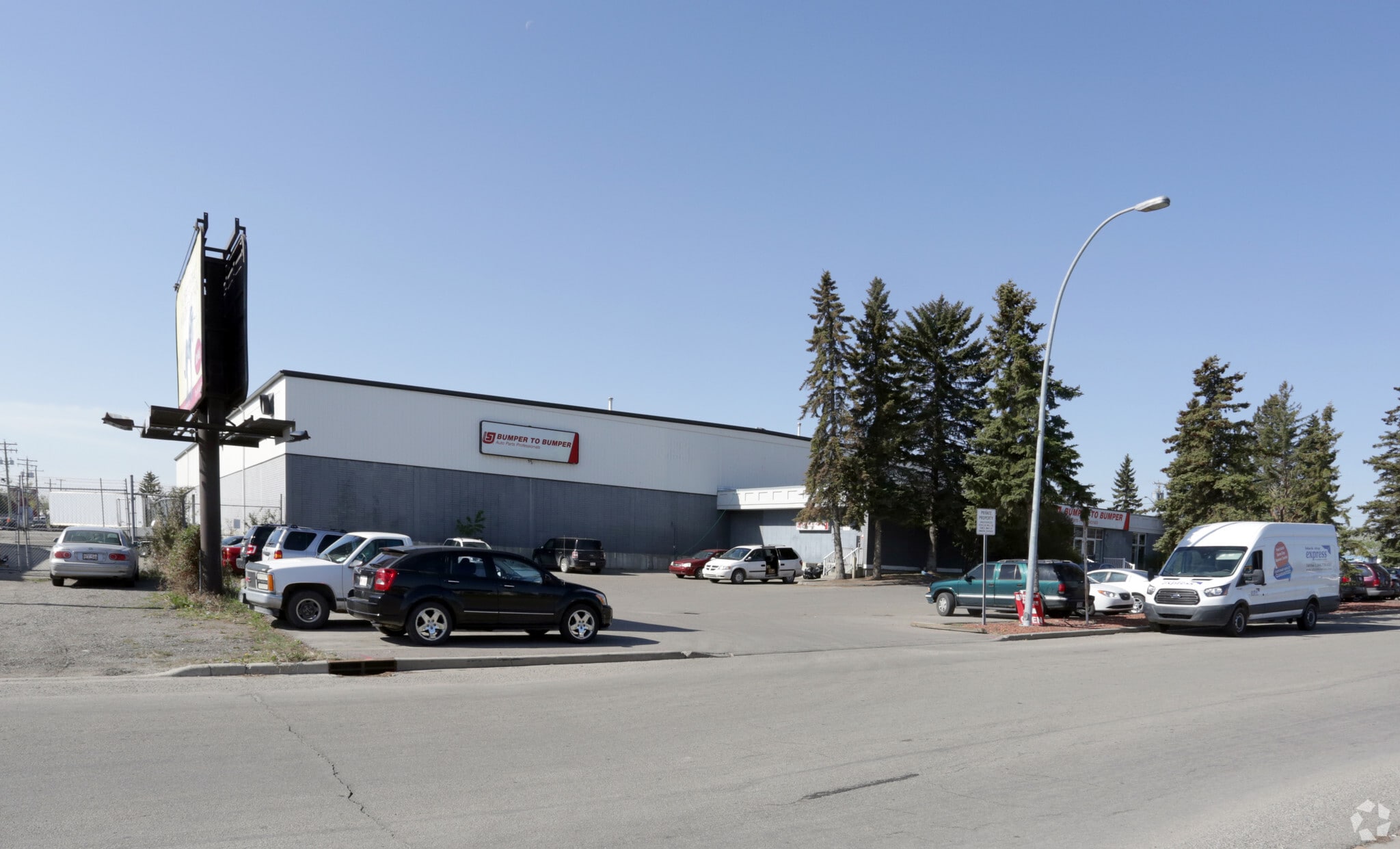 515 58th Ave SE, Calgary, AB for sale Primary Photo- Image 1 of 1