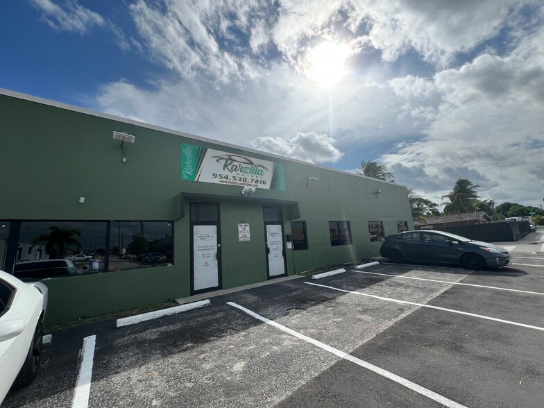 4020 NE 6th Ave, Oakland Park, FL for lease - Building Photo - Image 2 of 9
