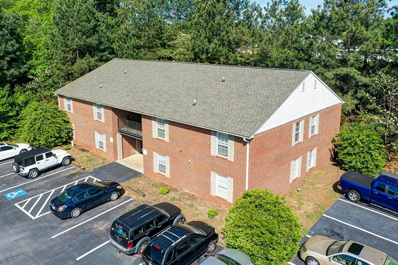 101-163 Reaves Pl, Anderson, SC for sale - Building Photo - Image 1 of 1