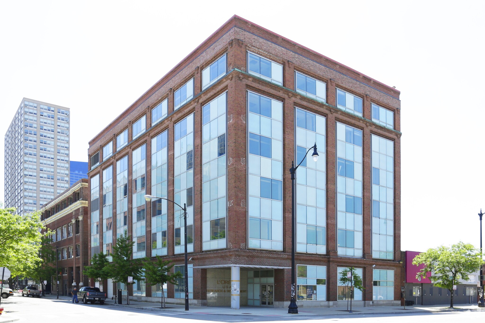 2101 S Wabash Ave, Chicago, IL for sale Primary Photo- Image 1 of 1