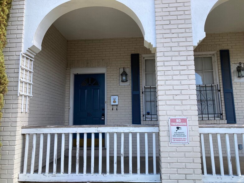 18 W 40th St, Savannah, GA for sale - Primary Photo - Image 1 of 1
