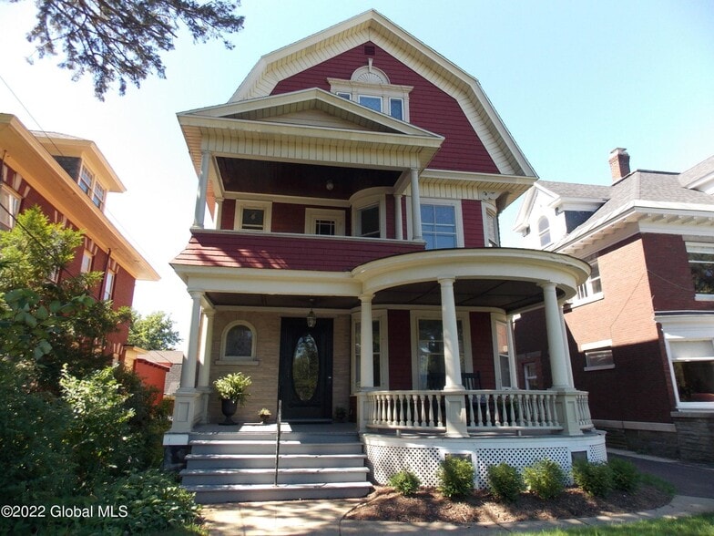 1334 Union St, Schenectady, NY for sale - Building Photo - Image 1 of 1