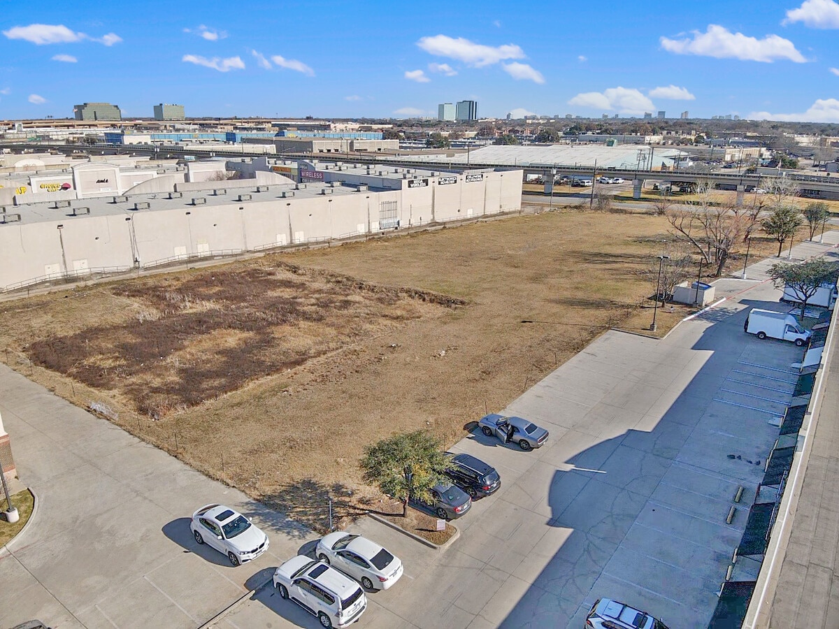 11526 Harry Hines Blvd, Dallas, TX 75229