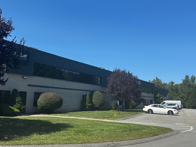 362 Industrial Park Rd, Middletown, CT for lease - Building Photo - Image 2 of 27