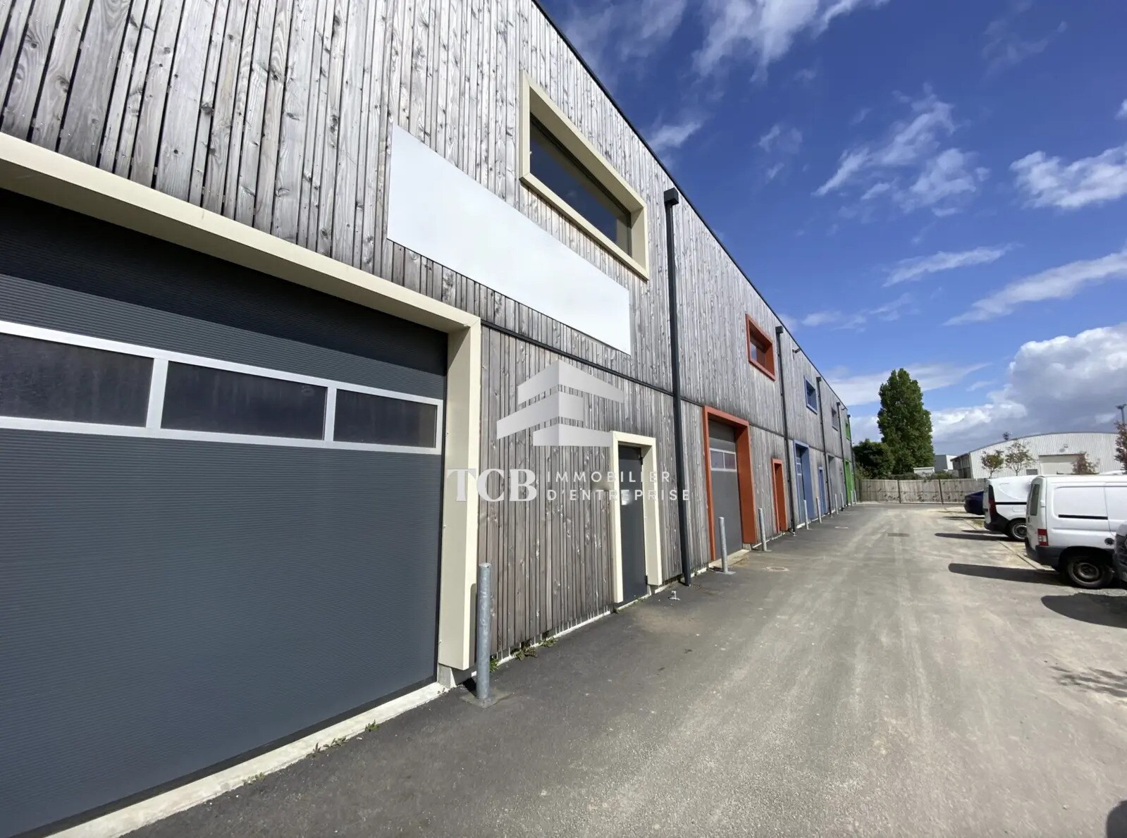 Flex in Saint-Herblain for lease Building Photo- Image 1 of 11